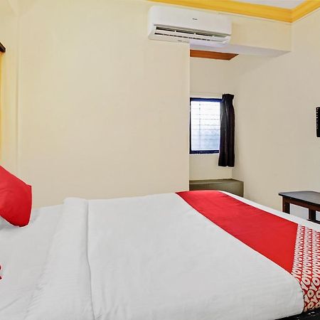 Oyo 48418 Sai Pritam Hotel Нашик Екстериор снимка
