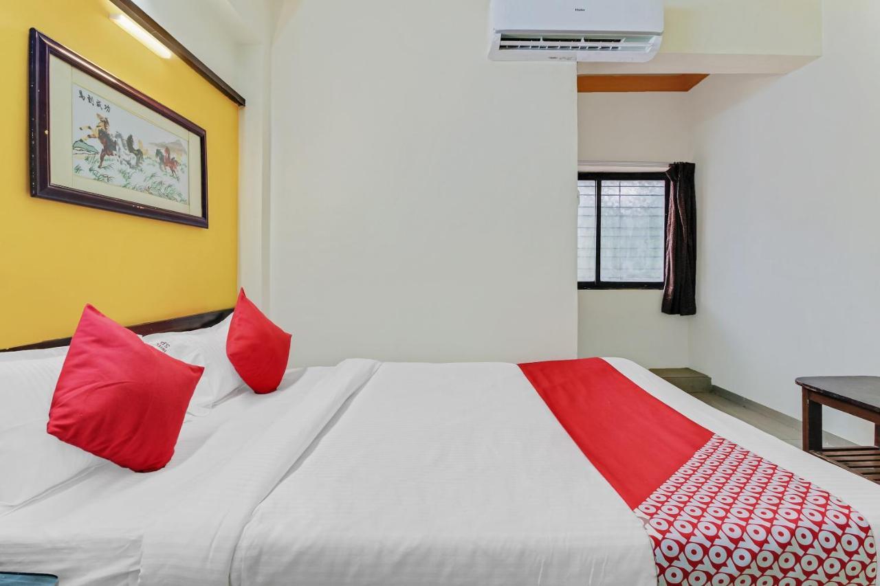Oyo 48418 Sai Pritam Hotel Нашик Екстериор снимка
